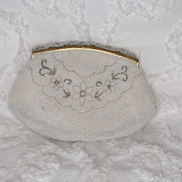 VINTAGE • BUNDLE • BEADED CLUTCHES - Picture 3 of 11